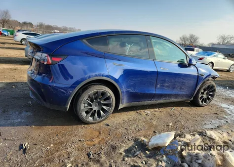 2022 Tesla Model Y z USA, uszkodzony, nr VIN 7SAYGDEE3NF481416
